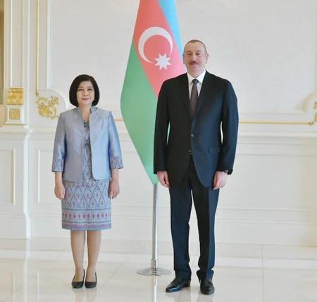 Ilham Aliyev receives credentials of incoming ambassadors of Venezuela, Rwanda and Thailand