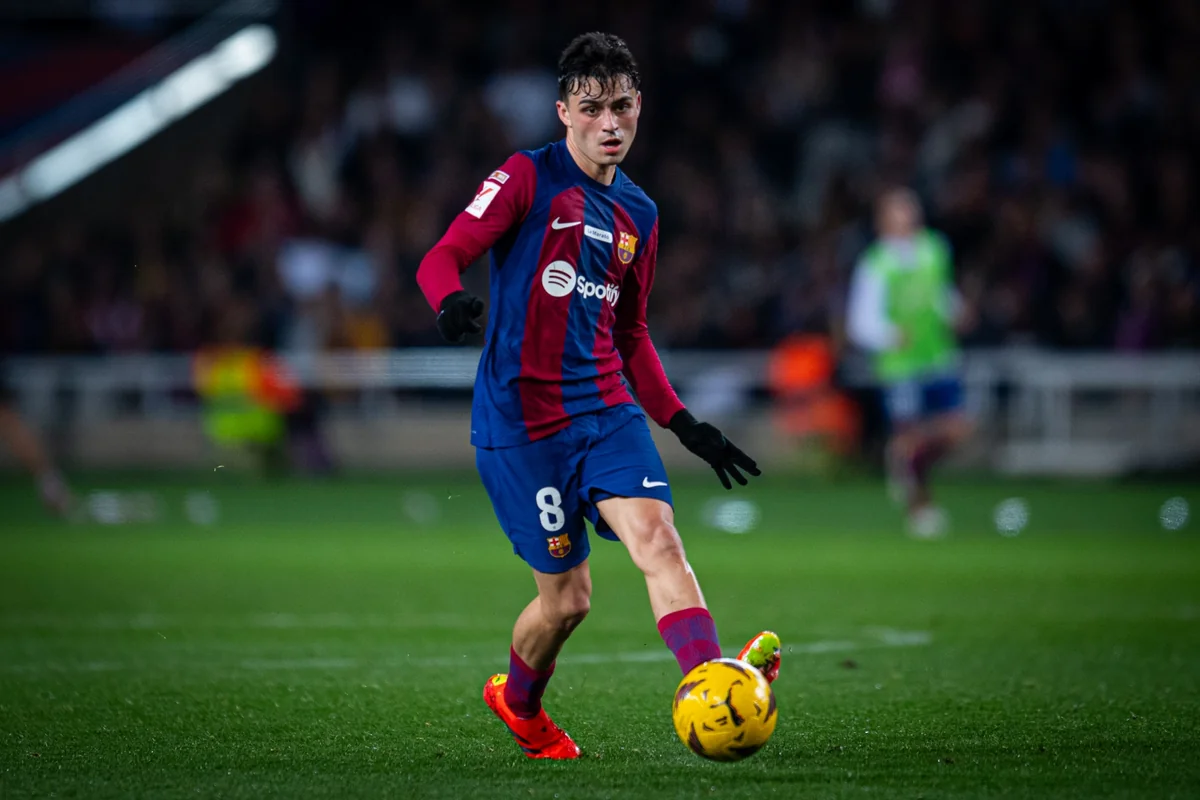 Barcelona extends contract with midfielder Pedri