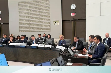 AMB rəsmisi IMF-in icraçı direktorunun müavini ilə təşkil olunmuş görüşə qatılıb