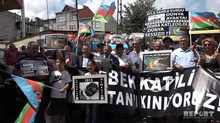 İstanbulda Ermənistanın Alıxanlıda törətdiyi vəhşiliyə qarşı etiraz aksiyası keçirilib - FOTO