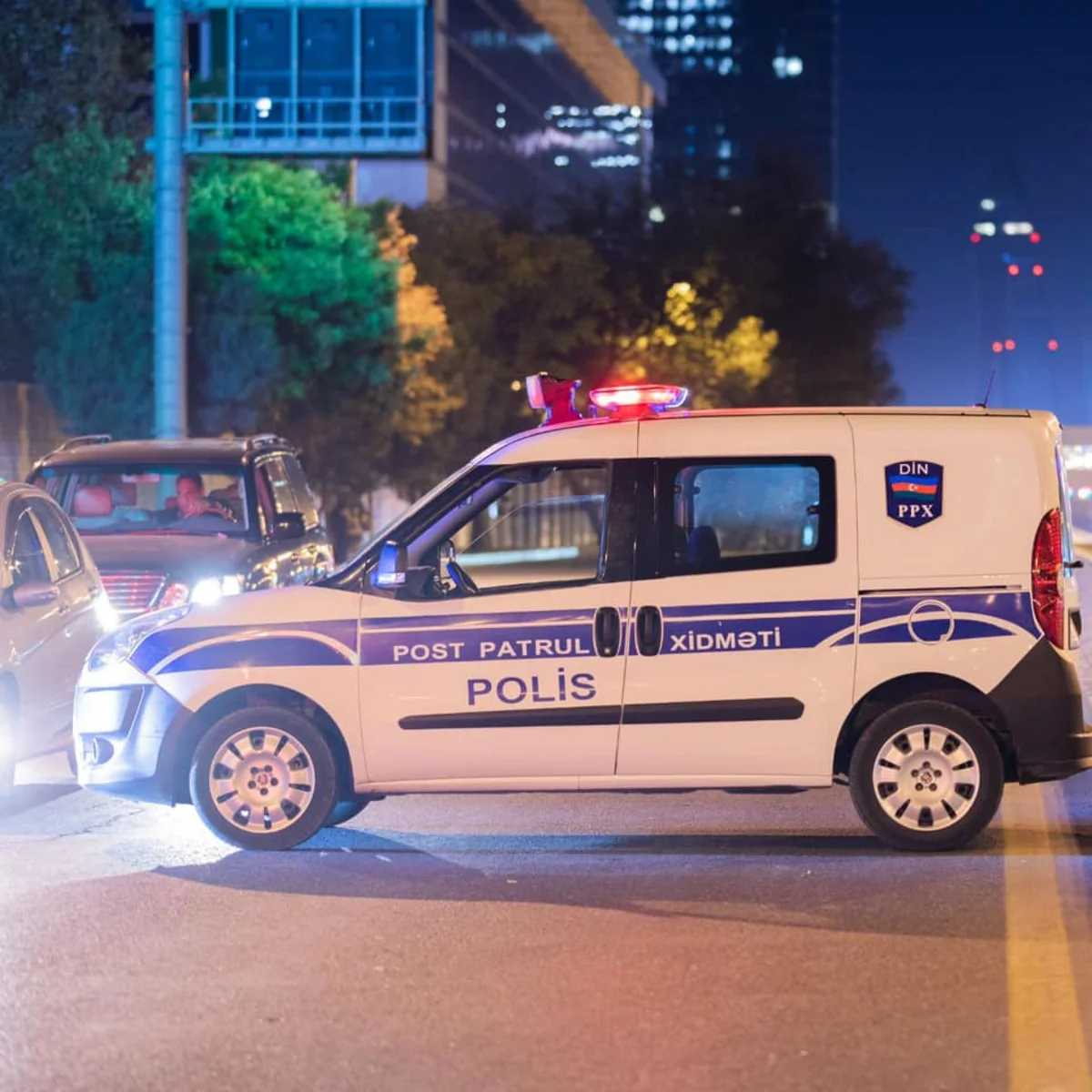 Bakıda yol qaydalarını pozan sürücüdə narkotik vasitə aşkarlanıb