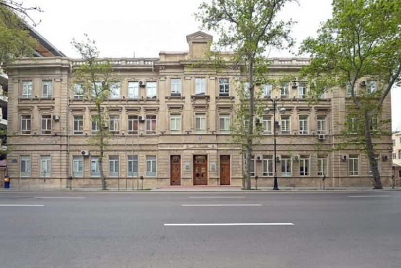 Nəqliyyat, Rabitə və Yüksək Texnologiyalar Nazirliyi Dövlət Avtomobil Nəqliyyatı Xidmətindən şikayətə baxıb