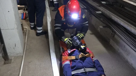 8 Noyabr metrostansiyasında şərti yanğın söndürülüb