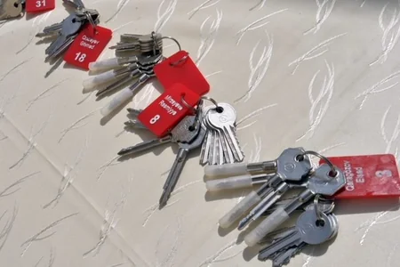 Qaraçuxur qəsəbəsində neftçilərə yeni mənzillərin orderləri təqdim edildi