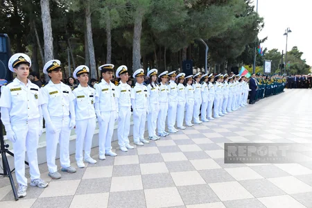 Sumqayıtda Zəfər Günü münasibətilə hərbçilərin yürüşü keçirilib