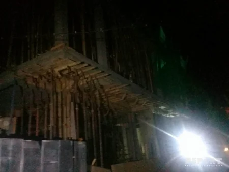 Odlar Yurdu Universitetində tikinti işləri zamanı fəhlə ölüb - FOTO