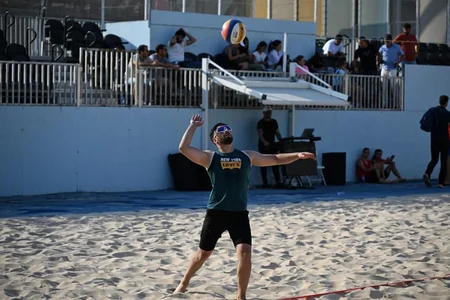 Dövlət qurumlarının əməkdaşları arasında çimərlik voleybolu üzrə yarış keçirilib