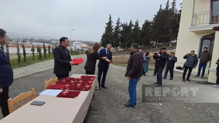 Növbəti köç karvanı Xocalının Ballıca kəndinə çatıb, sakinlərə evlərin açarları təqdim edilib - YENİLƏNİB