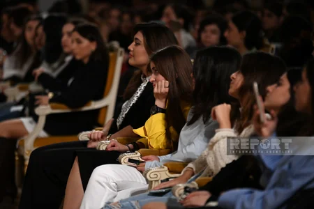 Fərhad Bədəlbəylinin ifasında konsert proqramı təşkil olunub