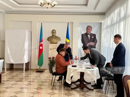 Voting in Azerbaijan presidential elections starts in Moldova