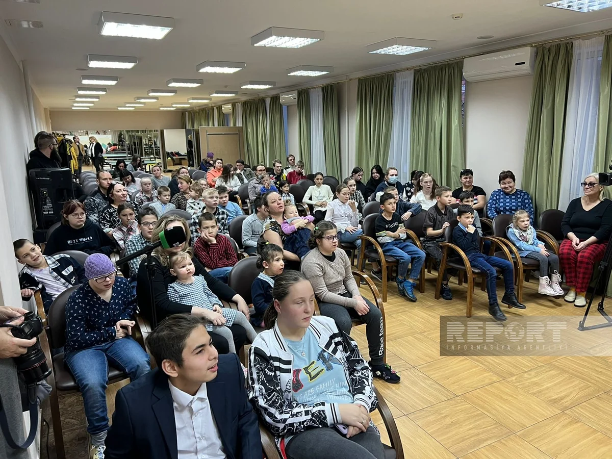 Heydər Əliyev Fondunun əməkdaşları Moskvada uşaq evində olub