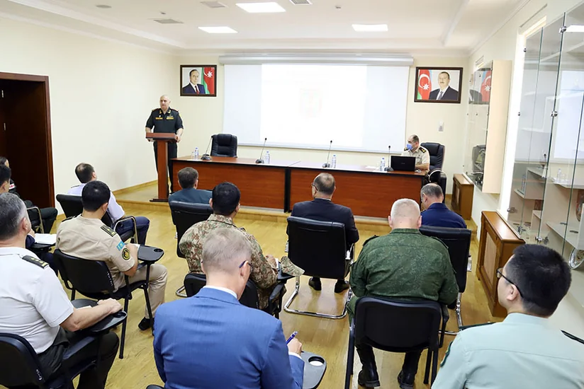 Военные атташе проинформированы о масштабной провокации Армении