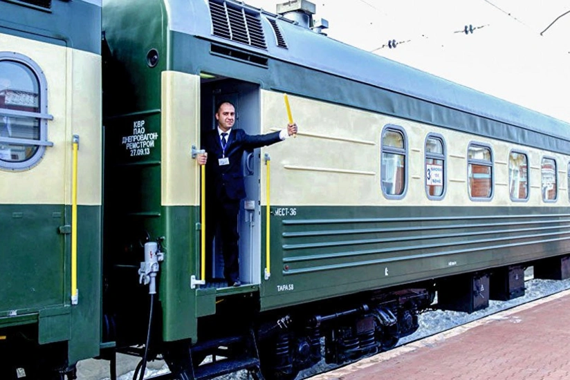 Tbilisi-Bakı qatarı nəzərdə tutulandan 2 saat çox sərhəddə qalıb