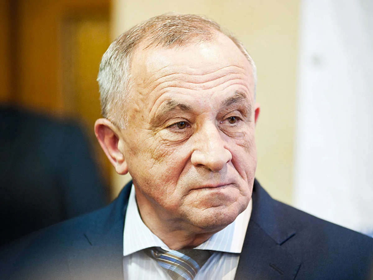 Глава Удмуртии задержан по подозрению в получении взятки в 2,5 млн долларов - ОБНОВЛЕНО