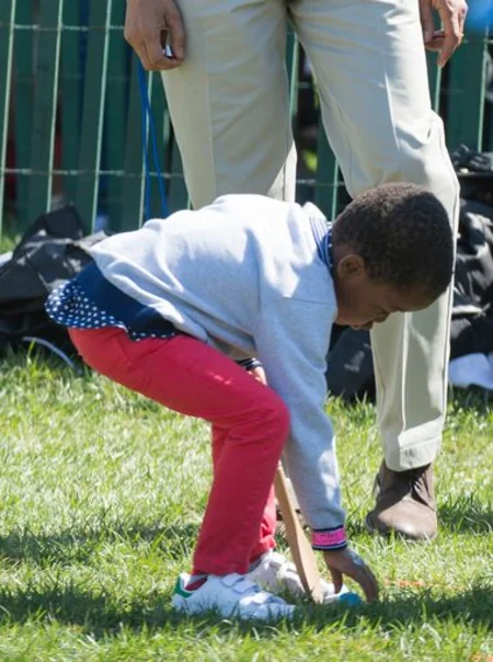 Obamas kick off Easter Egg Roll