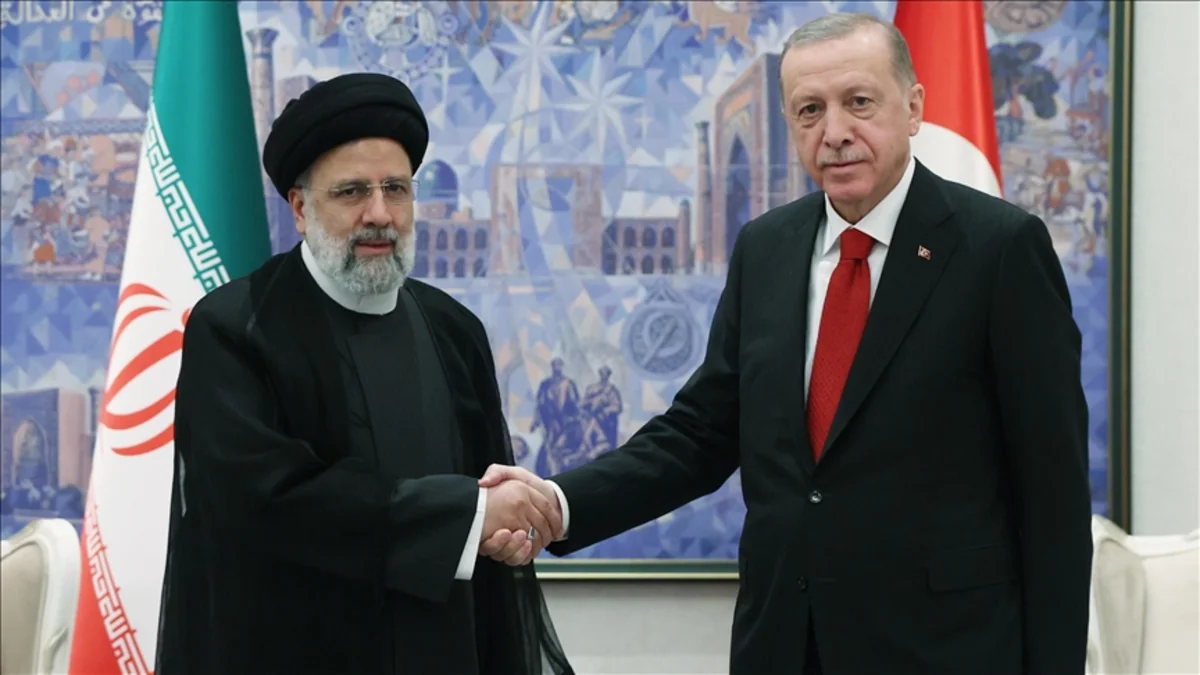 Türkiyə və İran prezidentləri Daşkənddə regional məsələləri müzakirə ediblər
