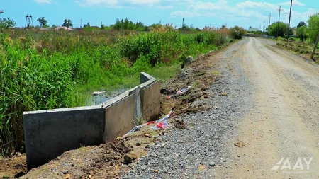 Salyanda 16 min əhalinin istifadə etdiyi yollar yenidən qurulur