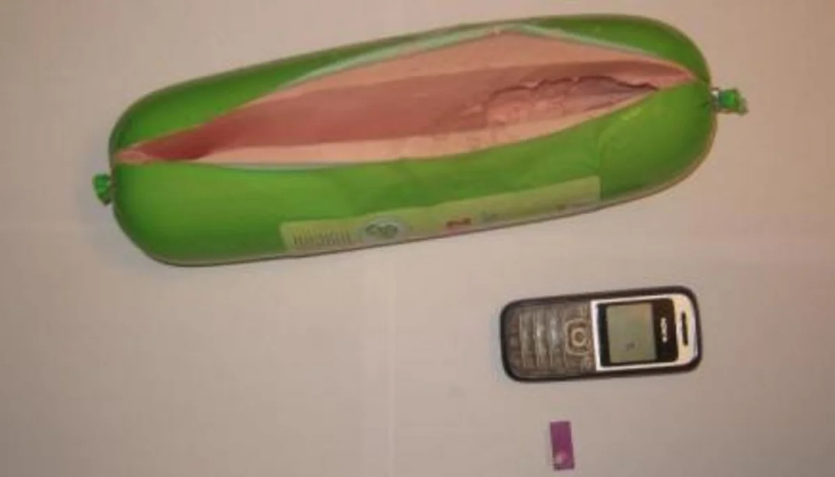 Bakıda məhbusa kolbasanın içində telefon ötürmək cəhdinin qarşısı alınıb