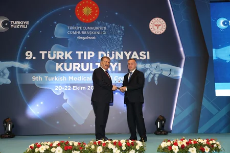 İstanbulda “IX Türk Tibb Dünyası Qurultayı” keçirilib, Azərbaycanı Teymur Musayev təmsil edib