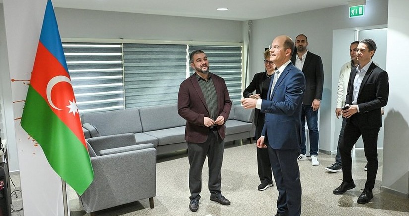 FIBA Secretary General satisfied with basketball development in Azerbaijan