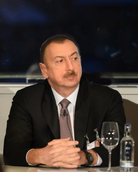 Prezident İlham Əliyev “Ukraynadan əlavə - Avropada həll olunmamış münaqişələr” mövzusunda panel müzakirəsində iştirak edib