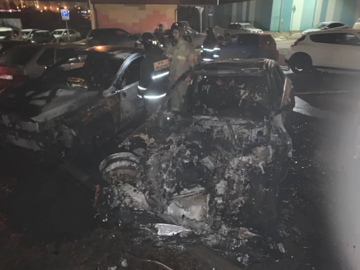 Rusiyada idman jurnalistinin avtomobili yandırıldı