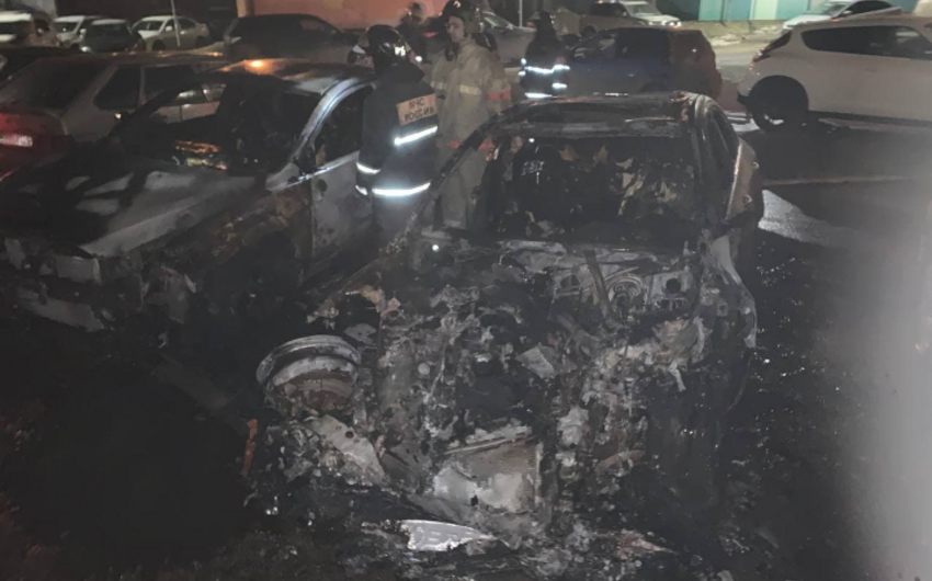 Rusiyada idman jurnalistinin avtomobili yandırıldı