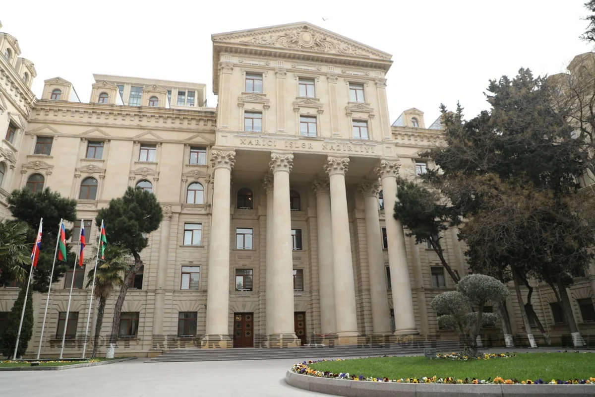 XİN Emmanuel Makrona cavab verib: Fransa Azərbaycana dərs keçə bilməz