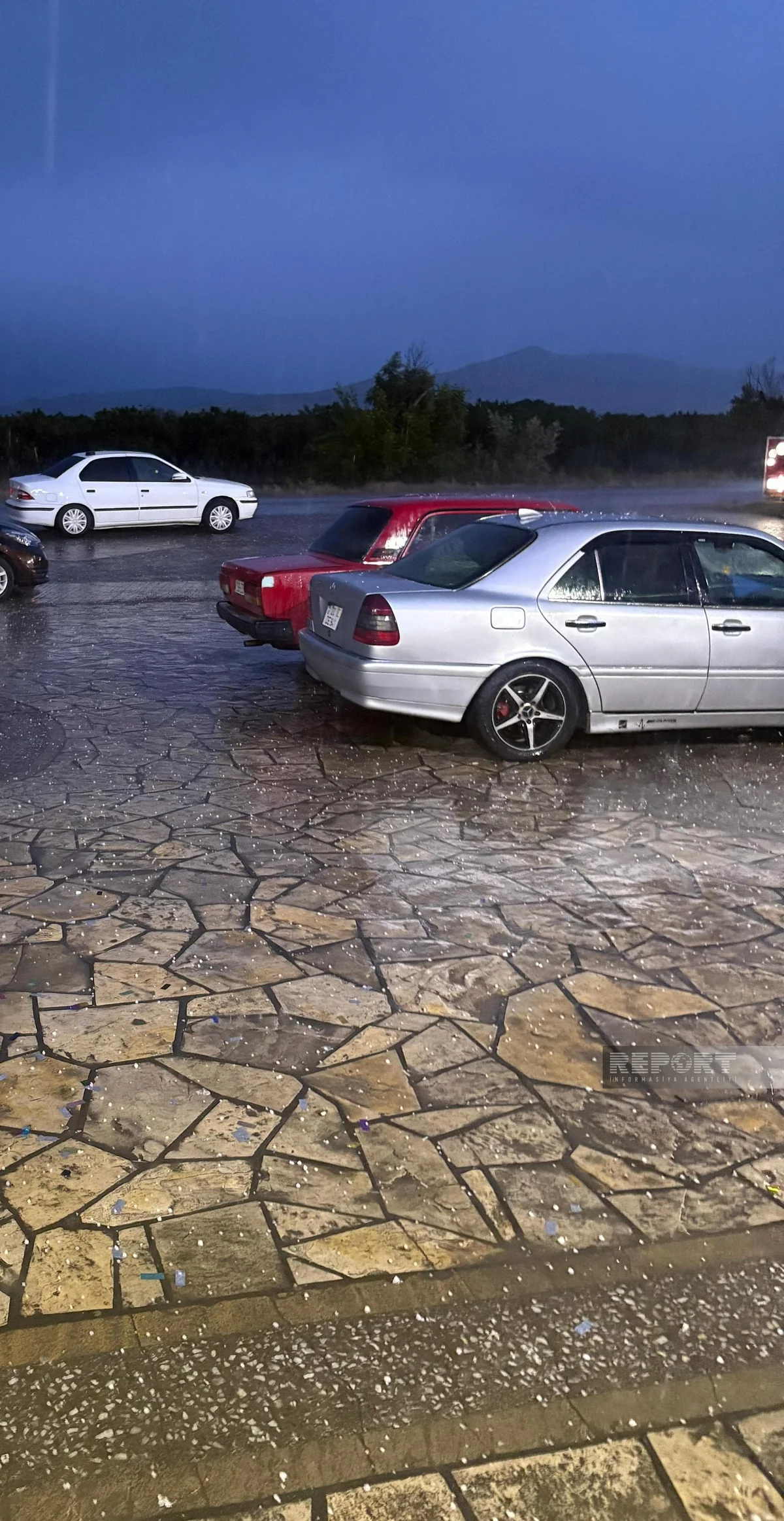 В Агстафе выпал град