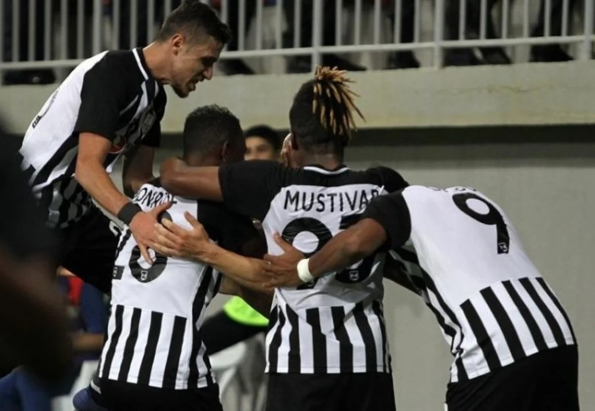 Neftçi Azərbaycan çempionatının mütləq rekordçusudur