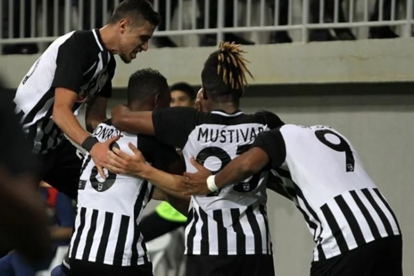 Neftçi Azərbaycan çempionatının mütləq rekordçusudur
