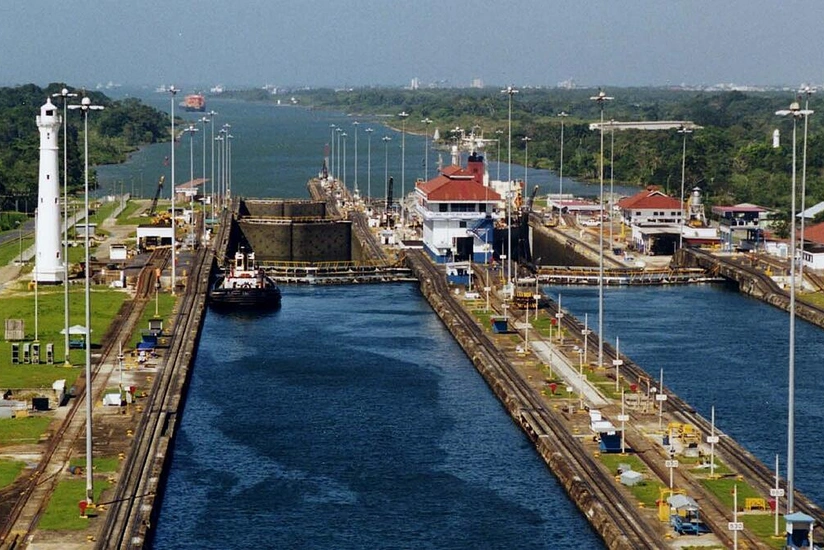 Panama 107 gəminin qeydiyyatını ləğv edib