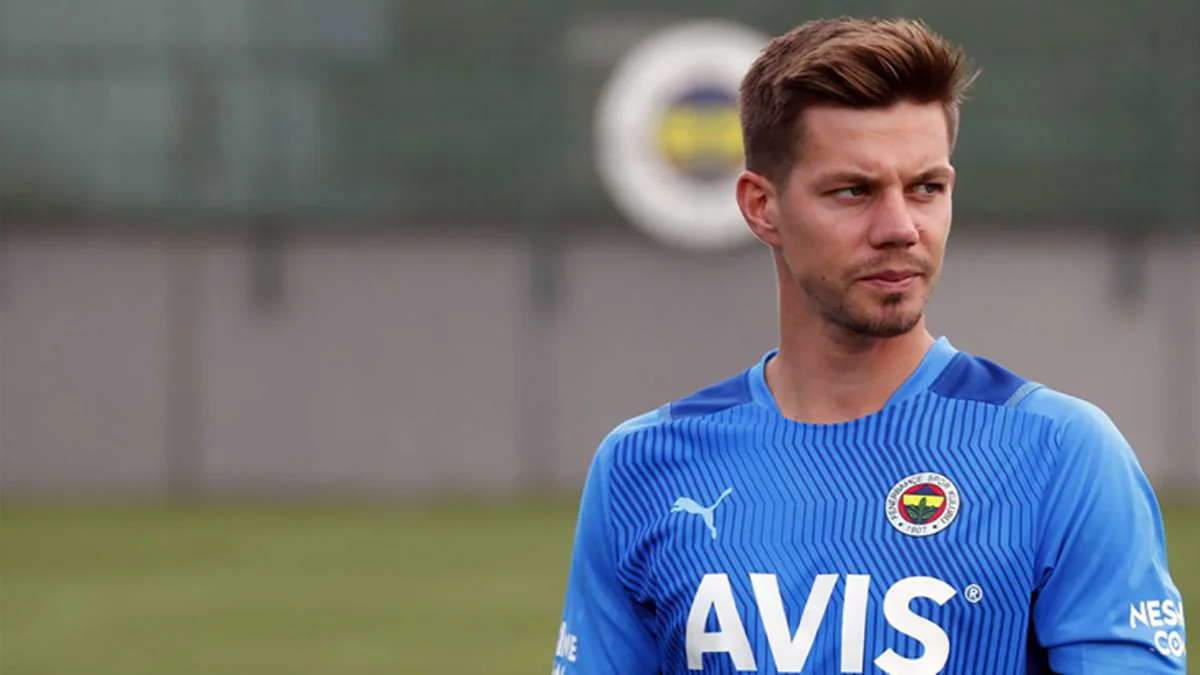 Fənərbağça futbolçu üçün transfer haqqını səhvən avtomobil şirkətinə ödəyib