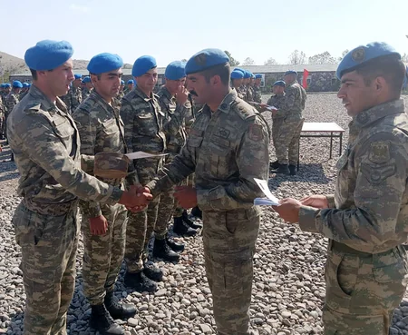 Birinci zabit komando başlanğıc kursunun buraxılış mərasimi keçirilib