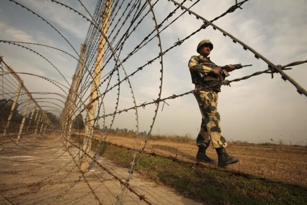 Three Pakistani soldiers die in India-Pakistan control line shootout