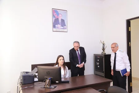 Baş prokuror Samuxda vətəndaşları qəbul edib