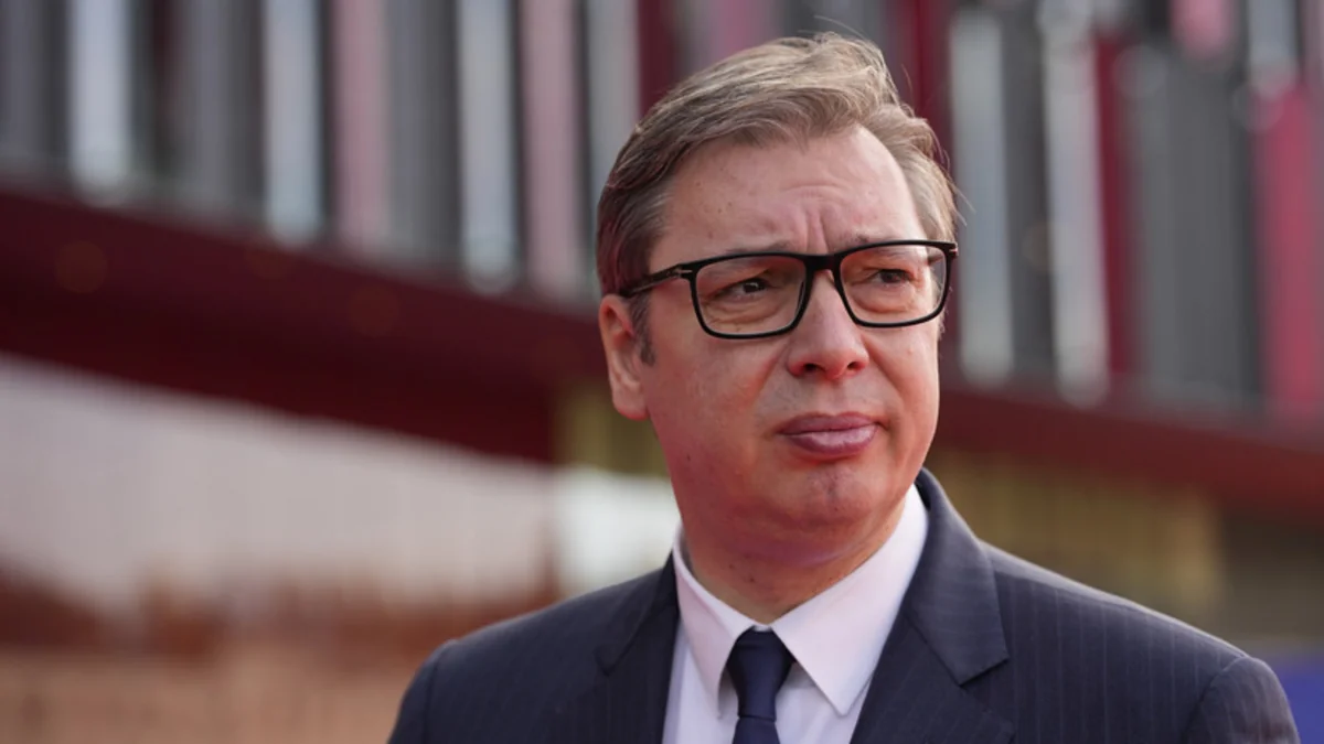 Сербия направит миссии НАТО в Косово запрос на введение своего контингента