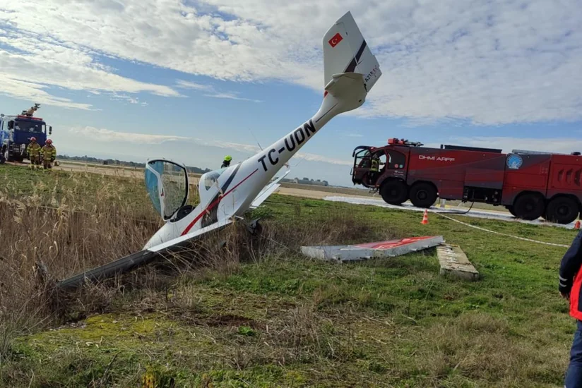 Training plane crashes in Türkiye; pilot injured