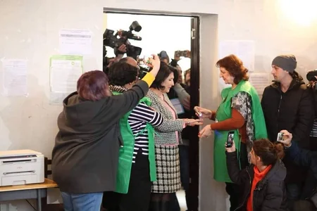 Salome Zurabişvili: “Mənim seçimim dinc və vahid Gürcüstandır”