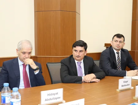 Dövlət Komitəsində Özbəkistan nümayəndə heyəti ilə görüş keçirilib