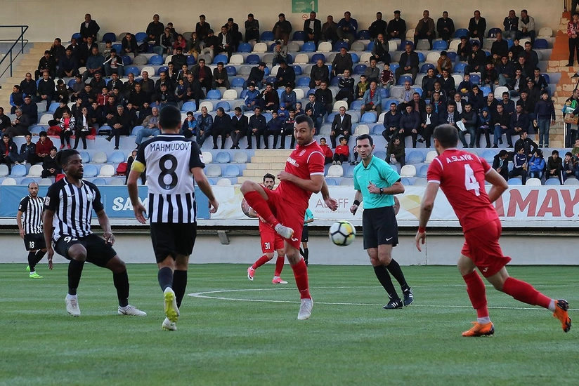 “Neftçi” Keşləni məğlub edərək liderliyini davam etdirib