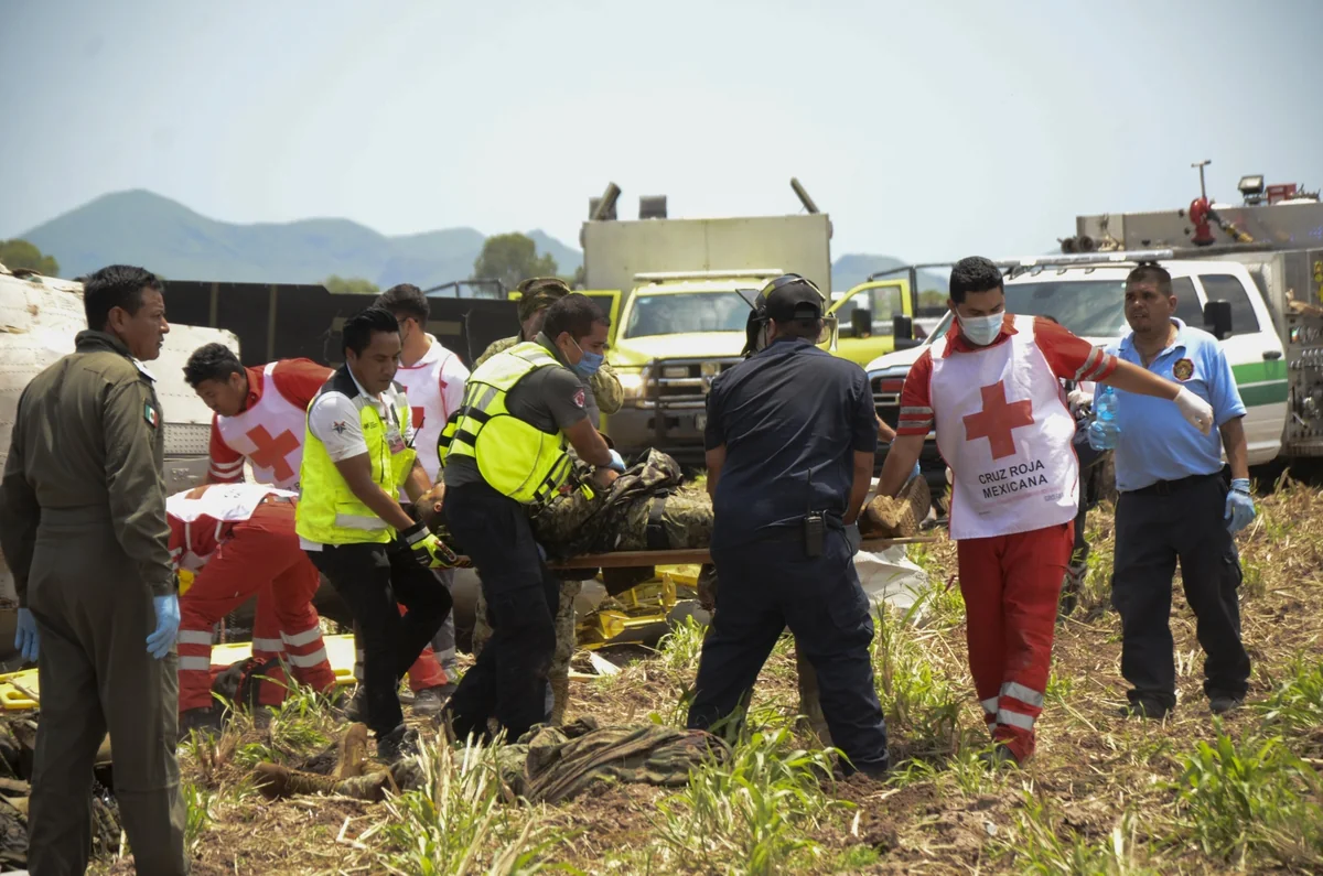 Air ambulance crash kills 4 crew members in central Mexico