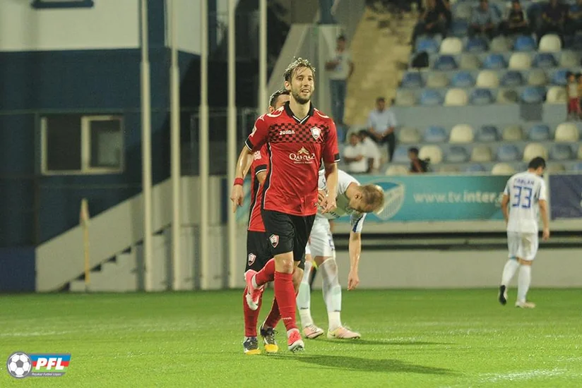 Qəbələnin xorvat futbolçusu: Bakıda sürücülər üçün heç bir zolaq, qayda və işarə yoxdur