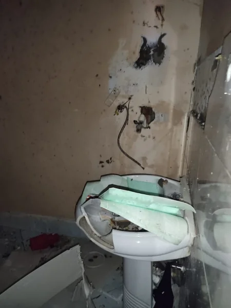 В Хырдалане в многоэтажном жилом доме произошел взрыв