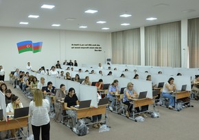 Media qurumlarının rəhbərləri və influenserlər sertifikatlaşdırma imtahanını izləyib