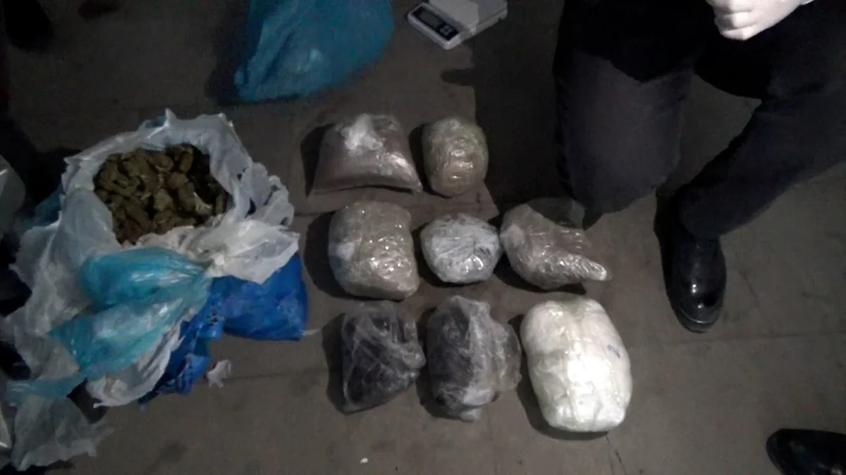 Gizli anbarlarda 63  kiloqramdan artıq narkotik maddə saxlayan şəxslər tutulub