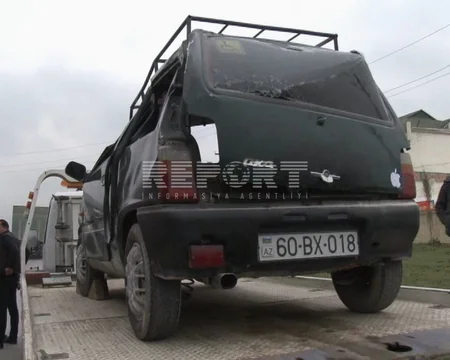 ​İki yük və bir minik avtomobili toqquşub, yaralananlar var - FOTO