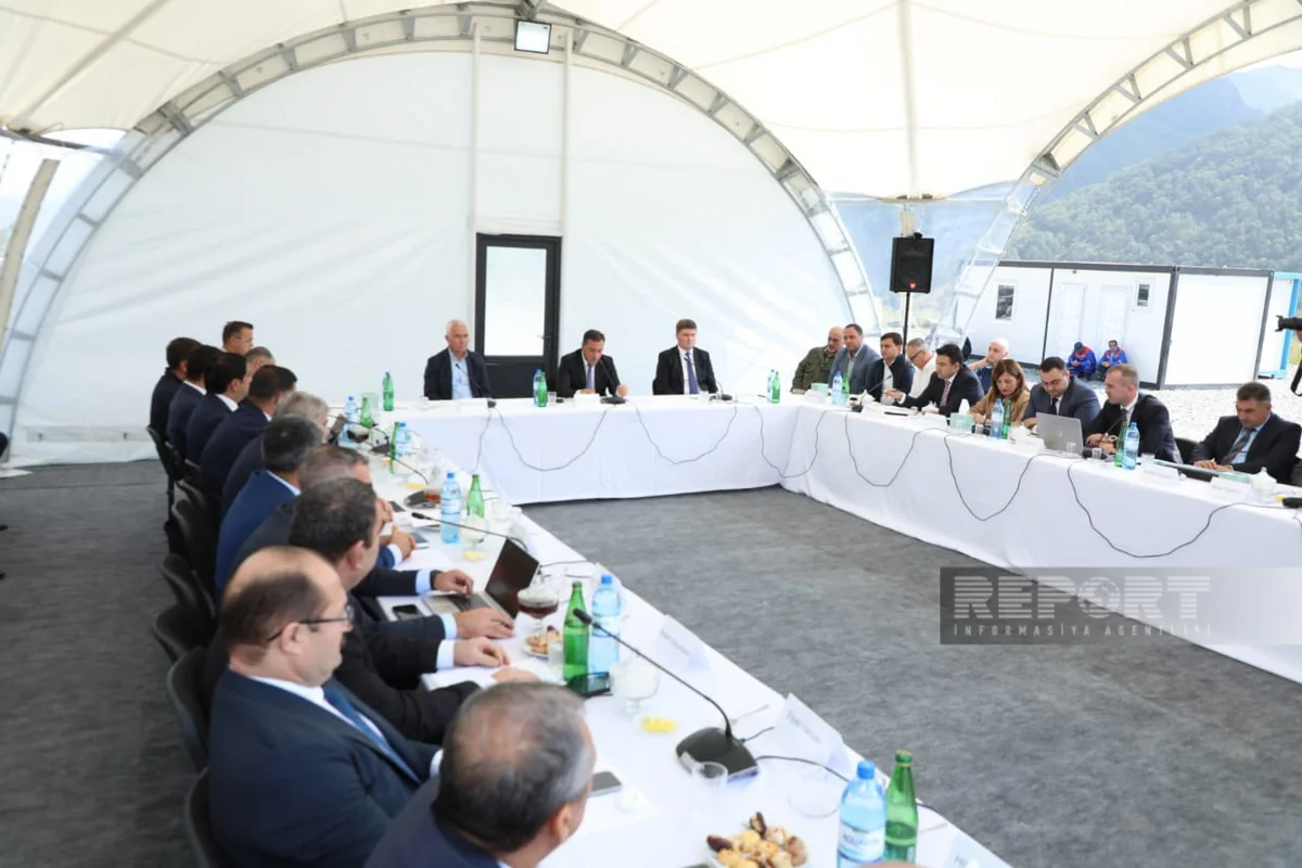 Kəlbəcərdə Şəhərsalma məsələləri üzrə İşçi Qrupunun iclası keçirilir