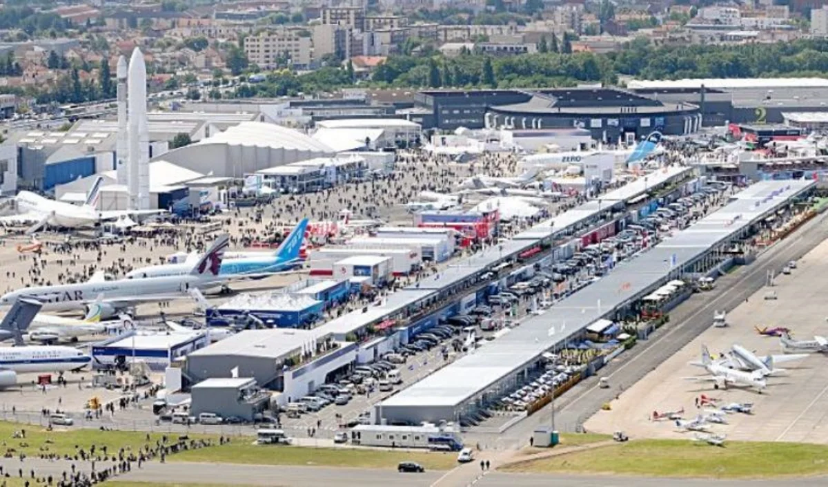 Fransanın Le-Burje kommunasında illik beynəlxalq aerokosmik sərgi açılıb