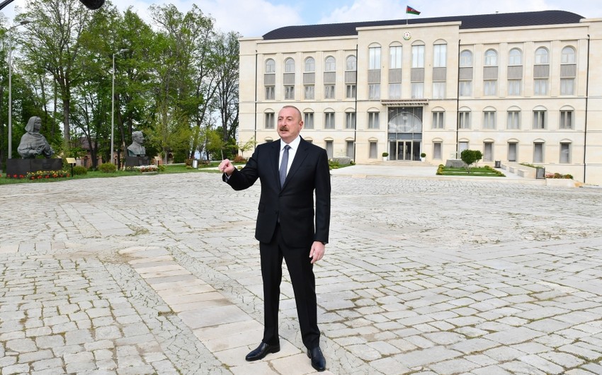 Prezident: Ulu Öndər Heydər Əliyevin ən böyük arzusu Şuşanı, Qarabağı və Zəngəzuru azad görmək idi